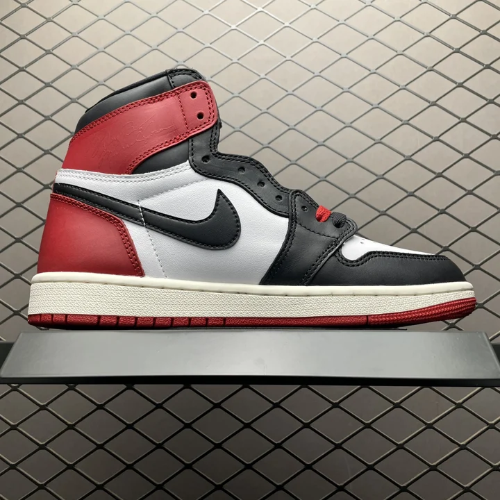 View 30 of Air Jordan 1