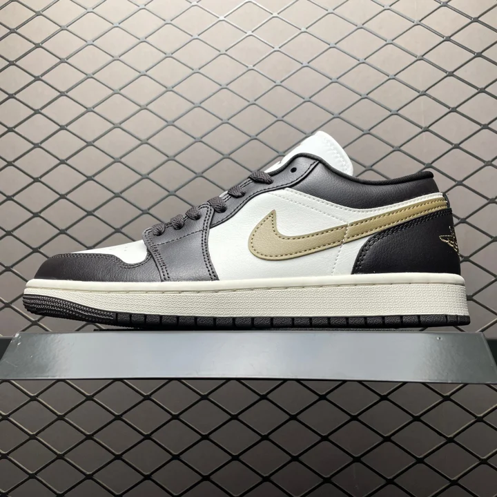 View 73 of Air Jordan 1