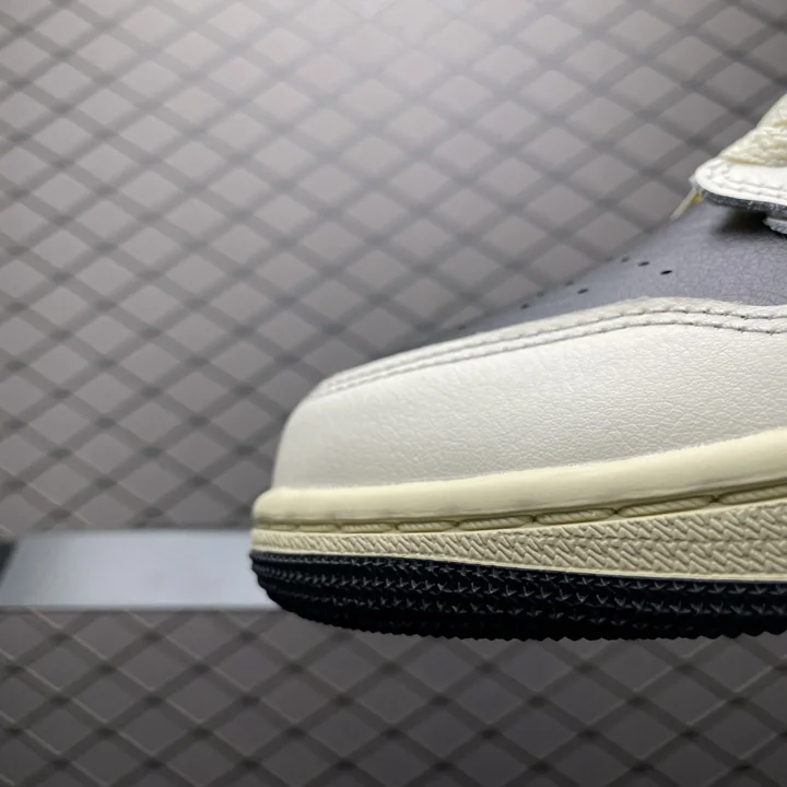 View 6 of Air Jordan 1