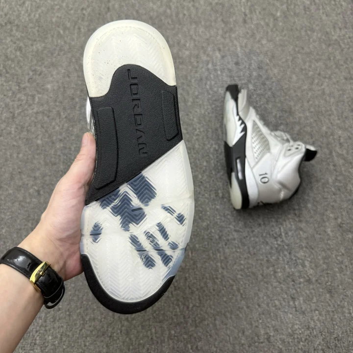 View 51 of Air Jordan 5