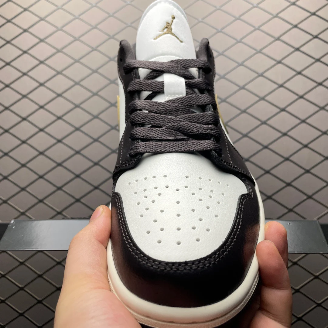 Air Jordan 1 Low | Shadow Brown / Sail / Brown Kelp | DC0774-200