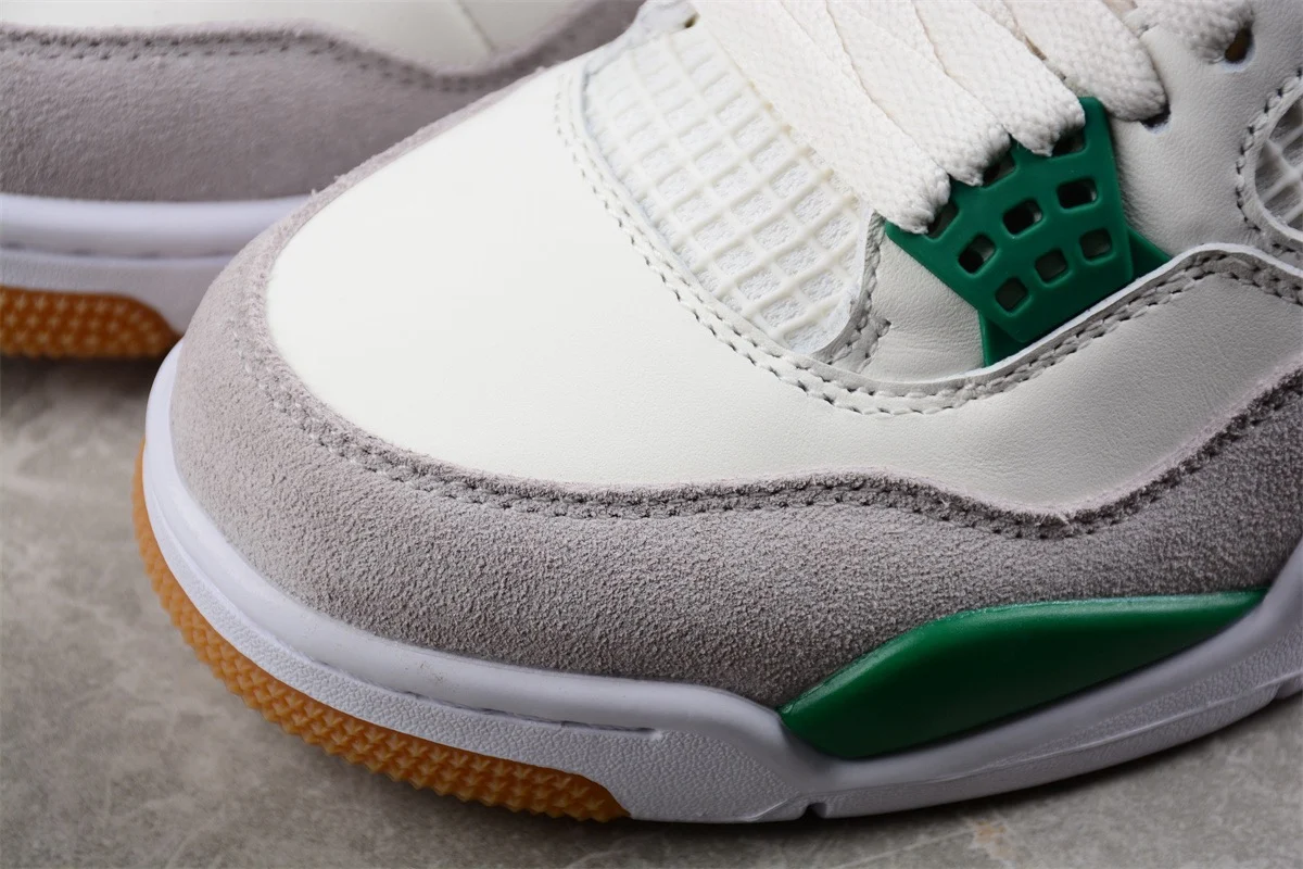 Air Jordan 4 High | Pine Green (Nike SB) | DR5415-103