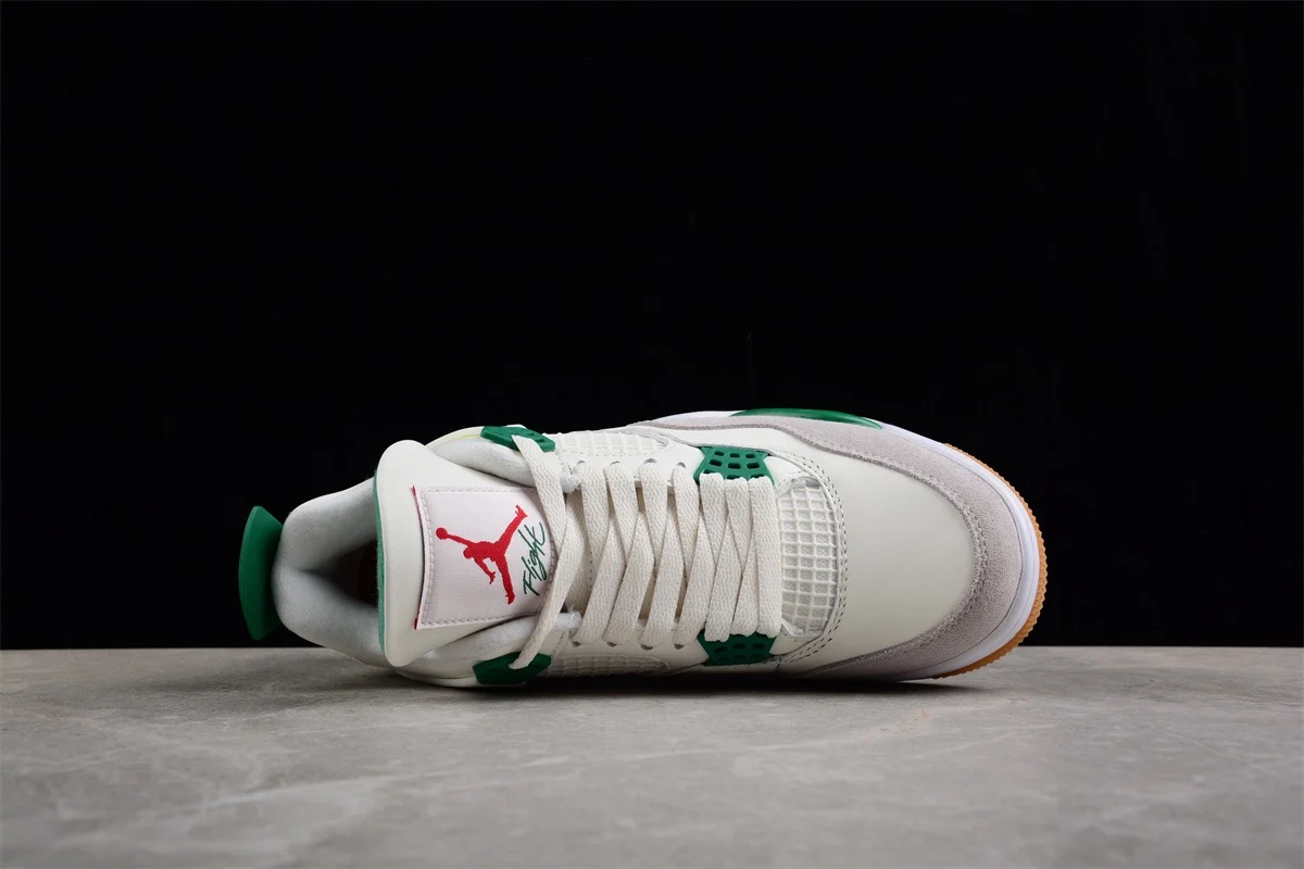 Air Jordan 4 High | Pine Green (Nike SB) | DR5415-103