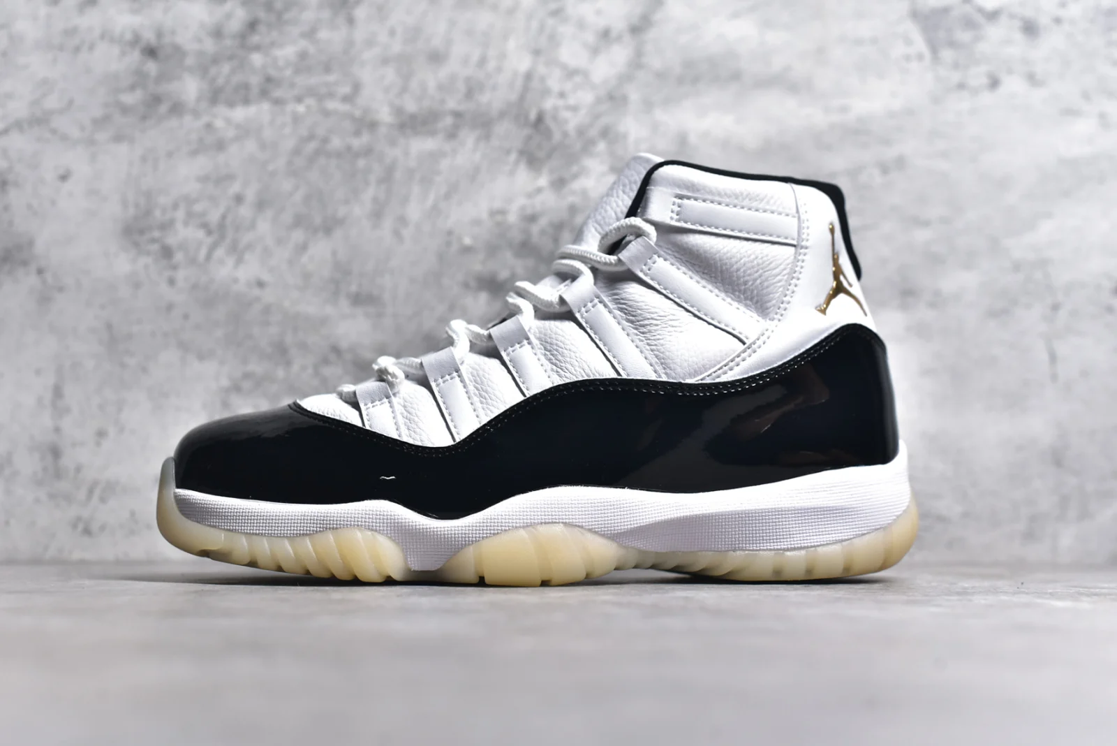 Air Jordan 11 colorways 3-4