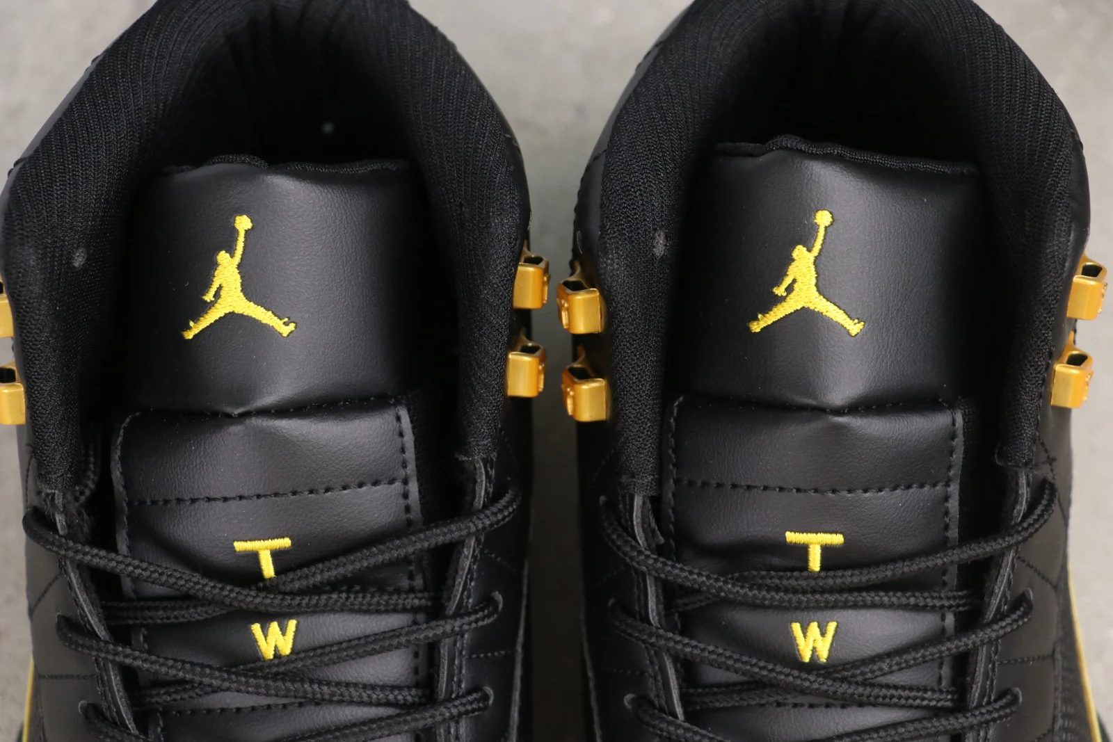 Air Jordan 12 High | Black Taxi | CT8013-071
