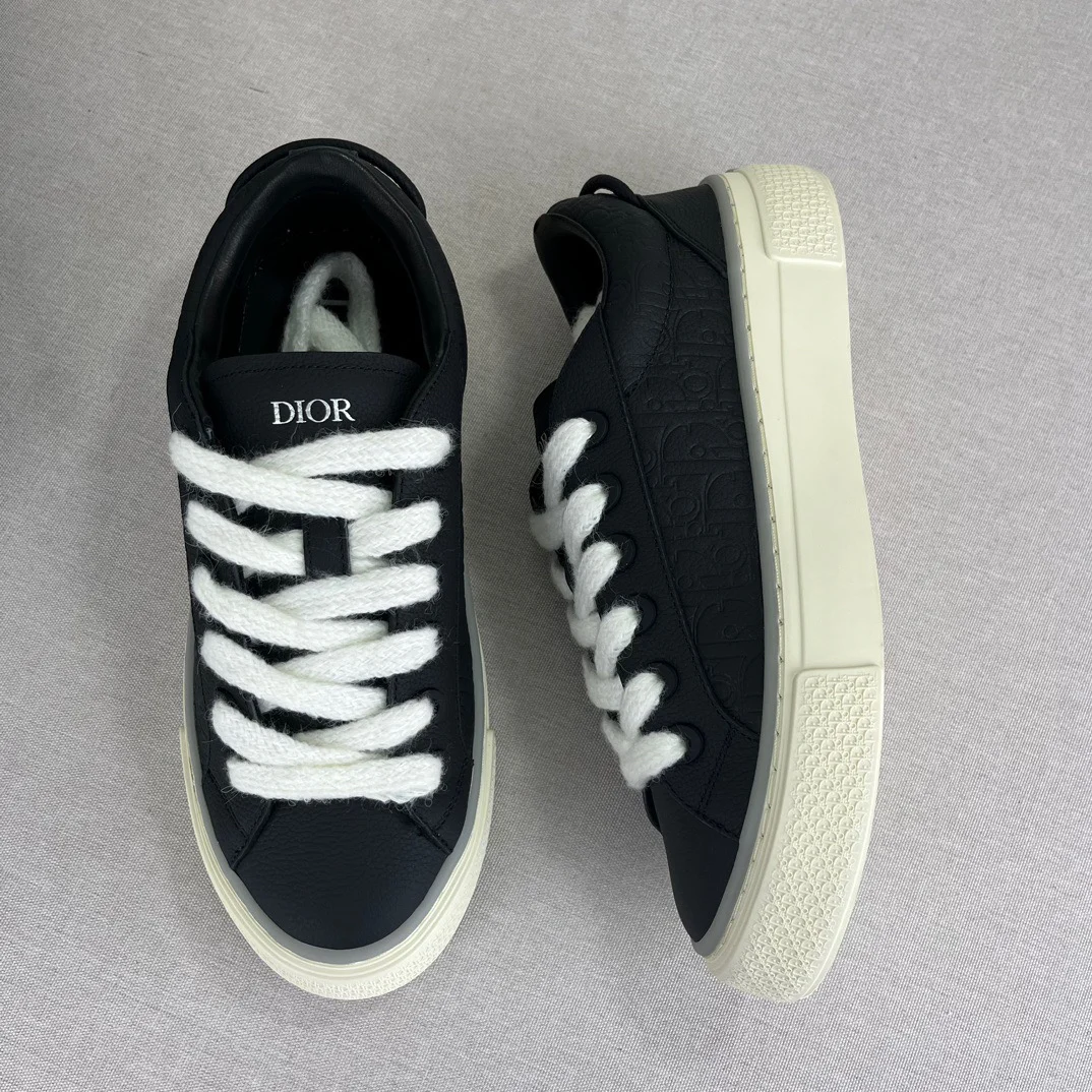 Dior B33 Spin Low-Top Sneaker | Black Calfskin and Dior Gravity