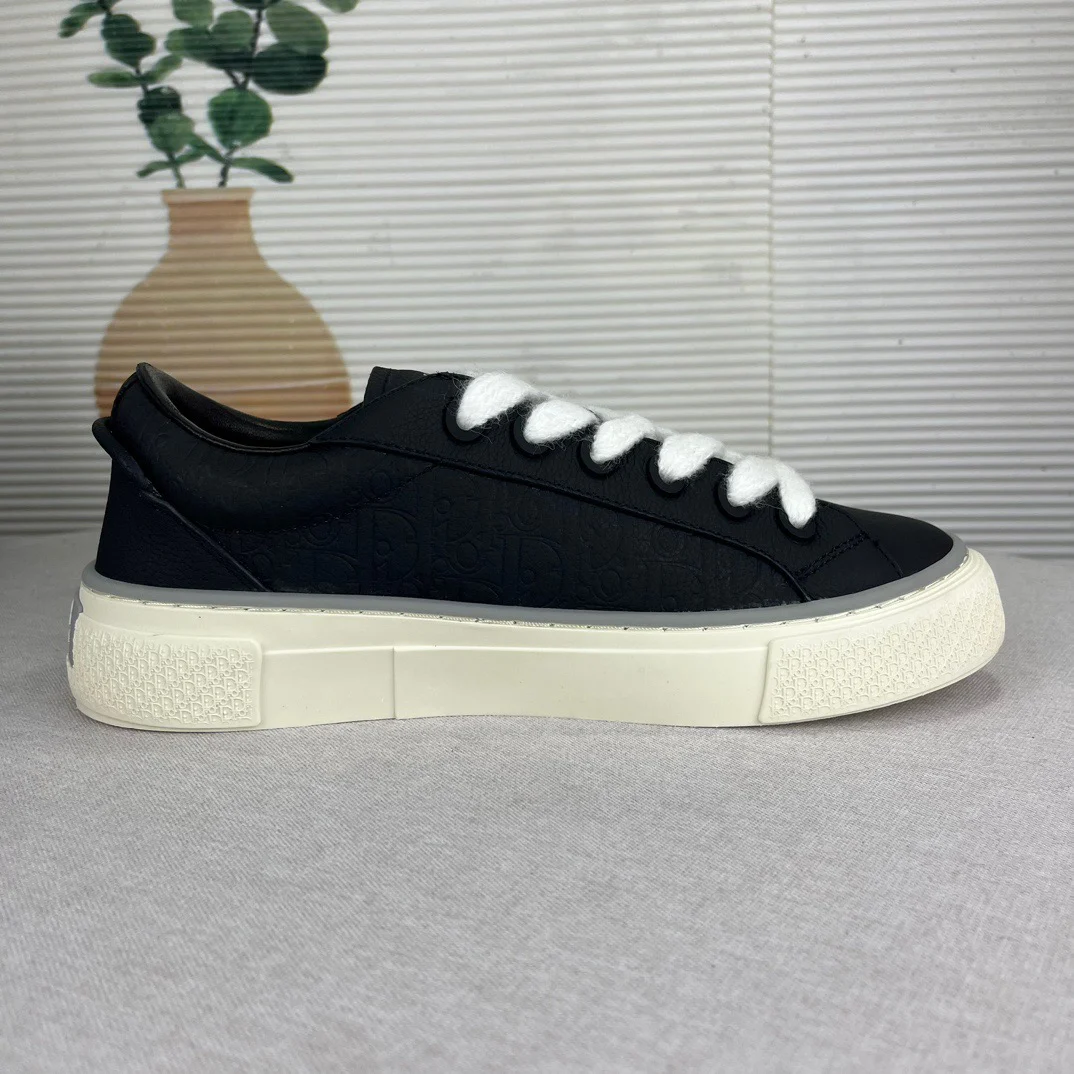 Dior B33 Spin Low-Top Sneaker | Black Calfskin and Dior Gravity