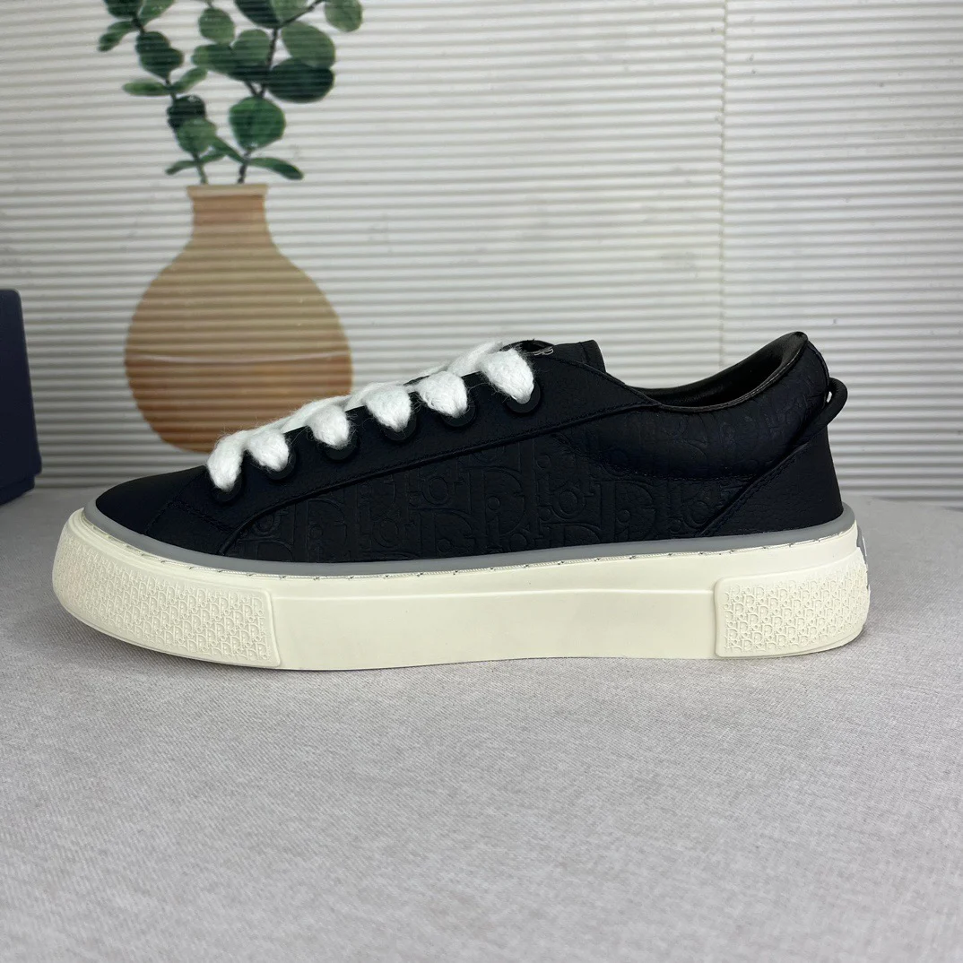 Dior B33 Spin Low-Top Sneaker | Black Calfskin and Dior Gravity