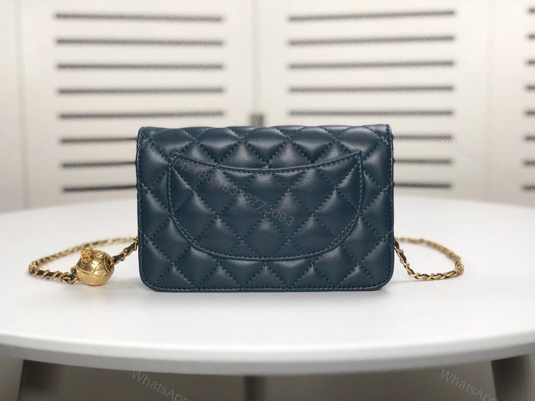 View 9 of Chanel CC Wallet on chain