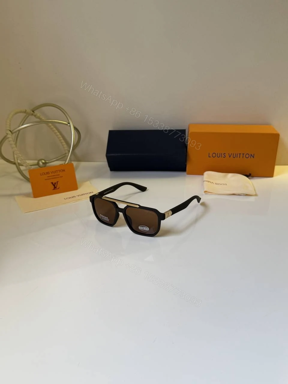 First Copy Louis Vuitton Black Square Frame Brown Lens Men’s Sunglasses — view 1