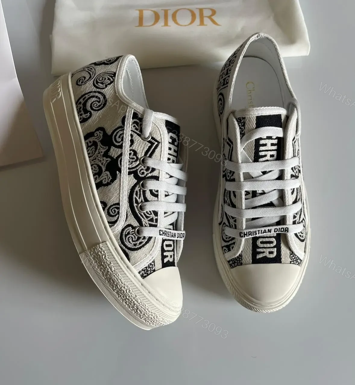 DIOR — view 1