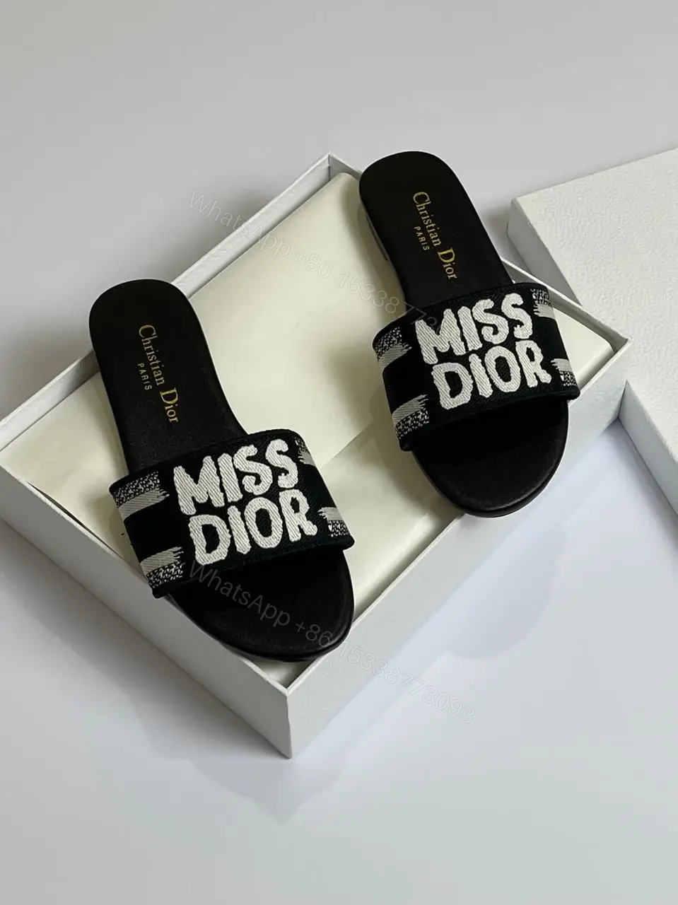 DIOR — view 1