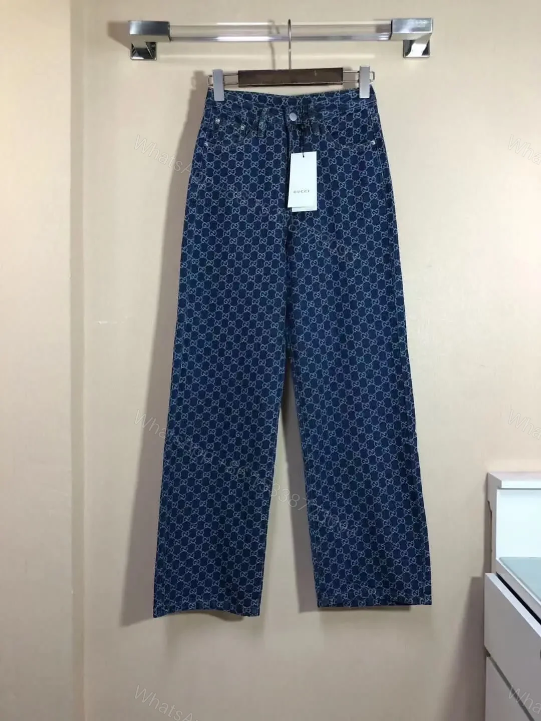 GUCCI — view 1