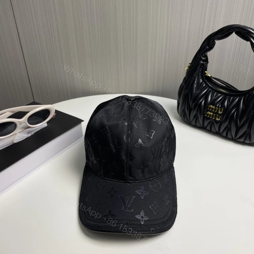 LV 一比一棒球帽 黑色滿版老花 時尚防潑面料設計 — view 1