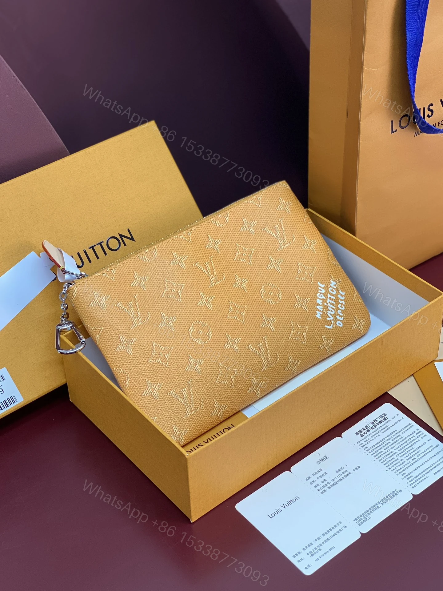 LV 復刻 Monogram 黃色拉鍊零錢包 女款輕奢收納小包 — view 1