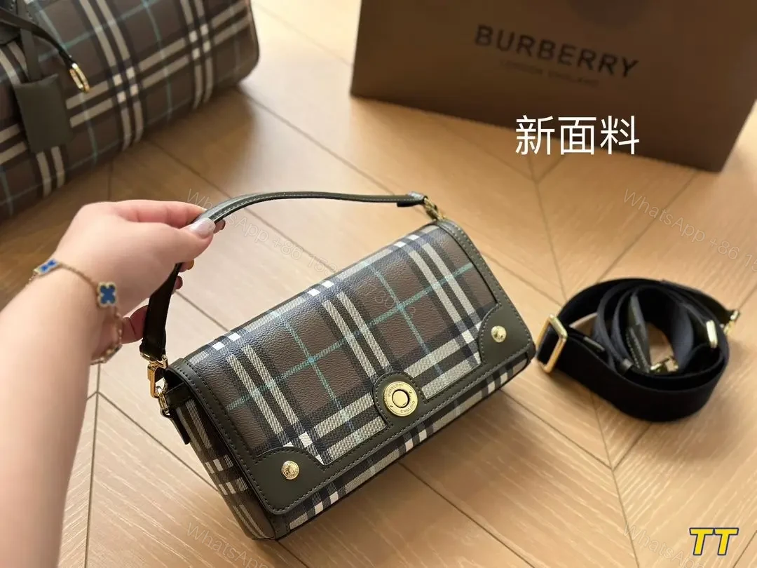 BURBERRY — view 1