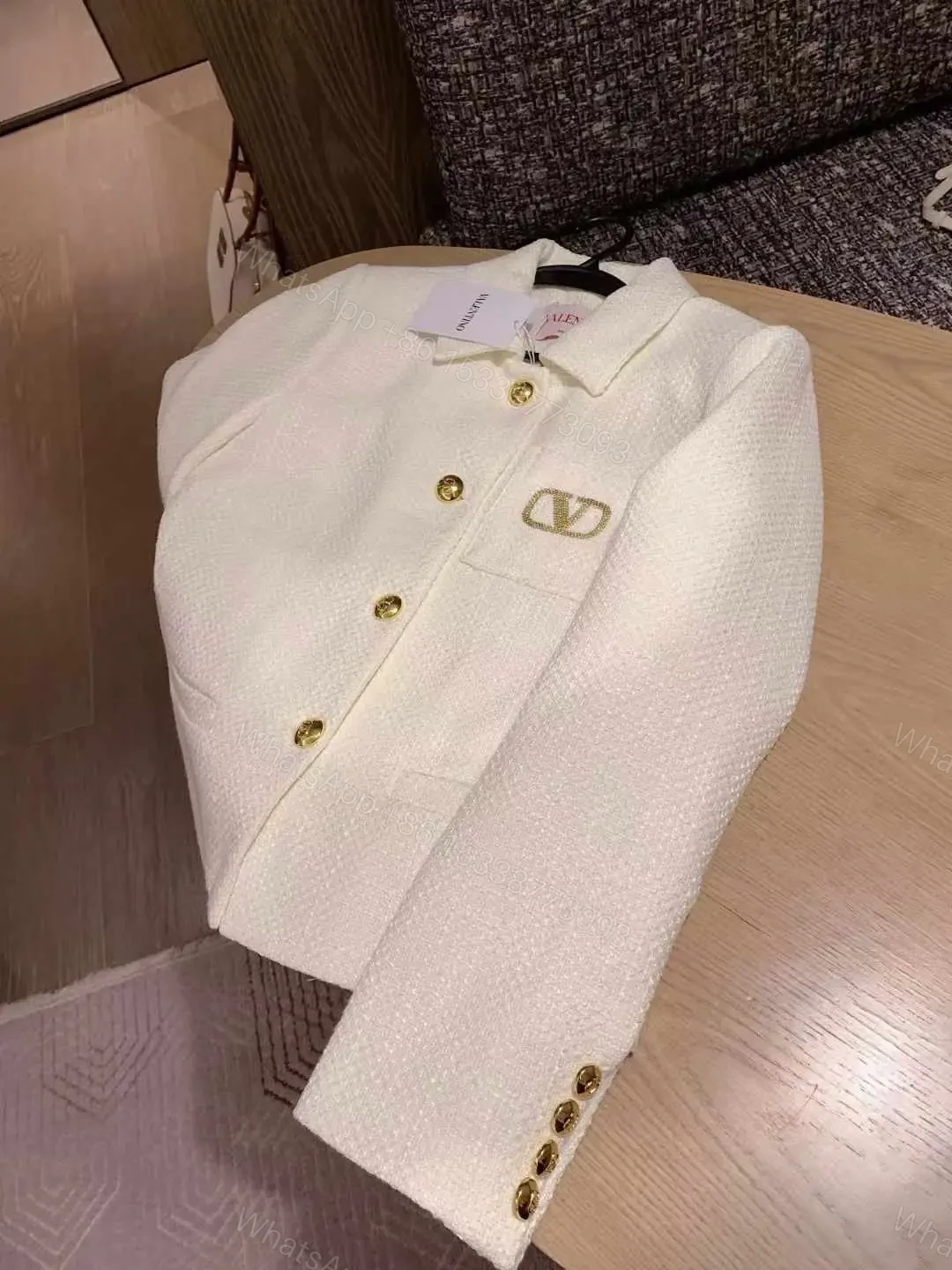 VALENTINO — view 1