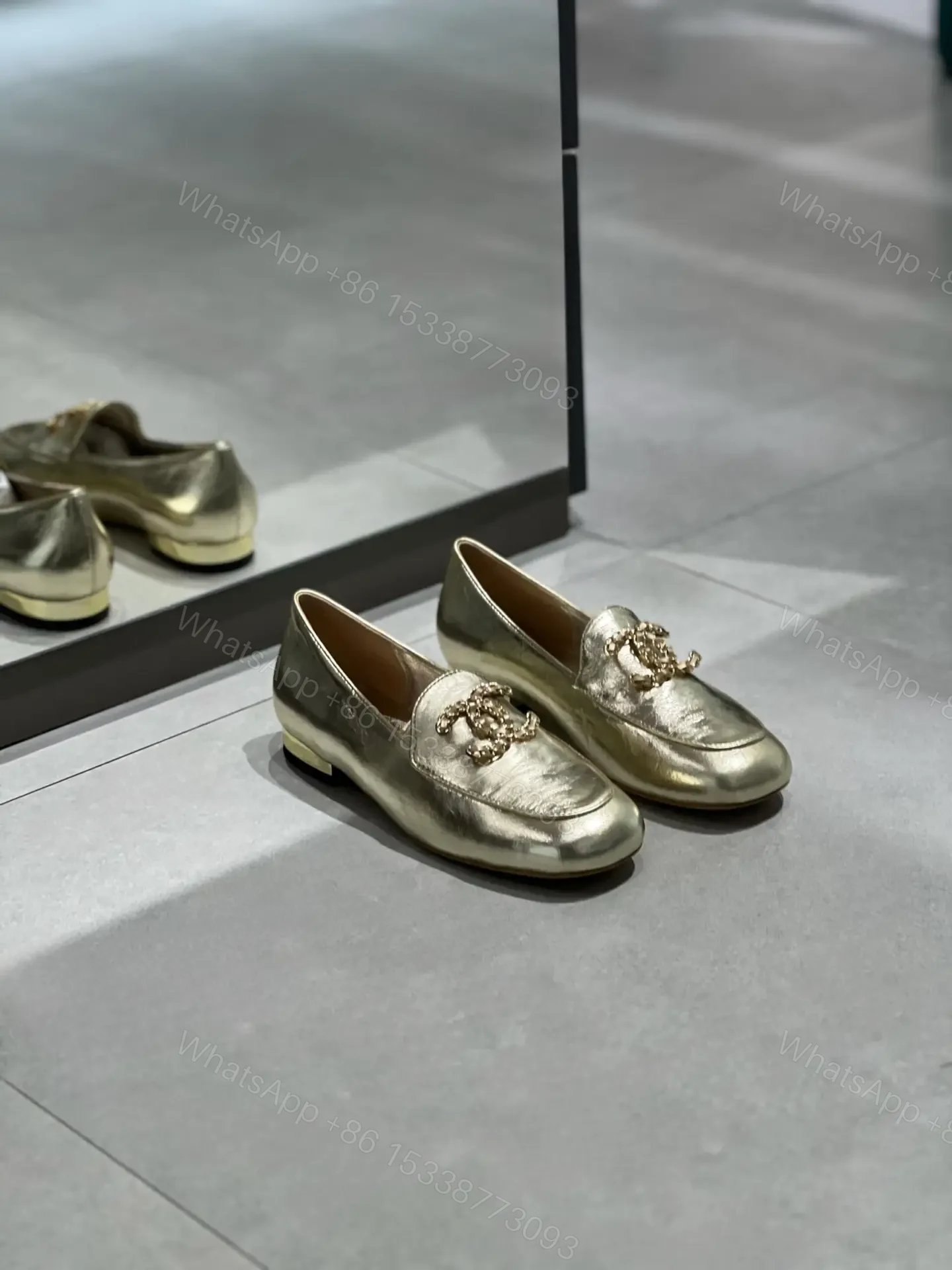 CHANEL — view 1