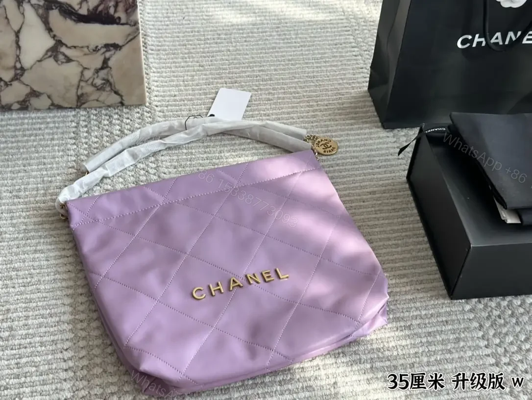 CHANEL — view 1