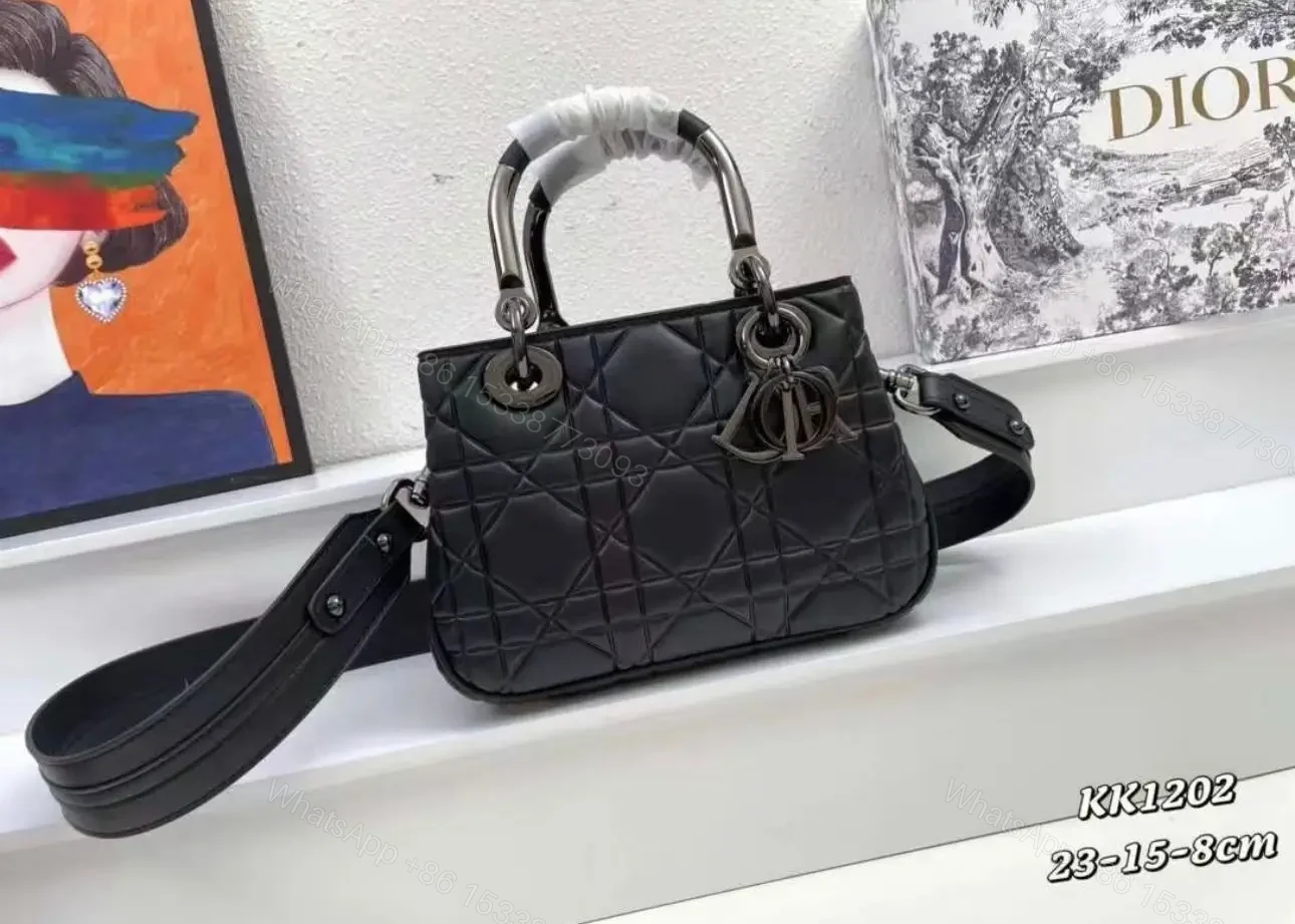 DIOR — view 1