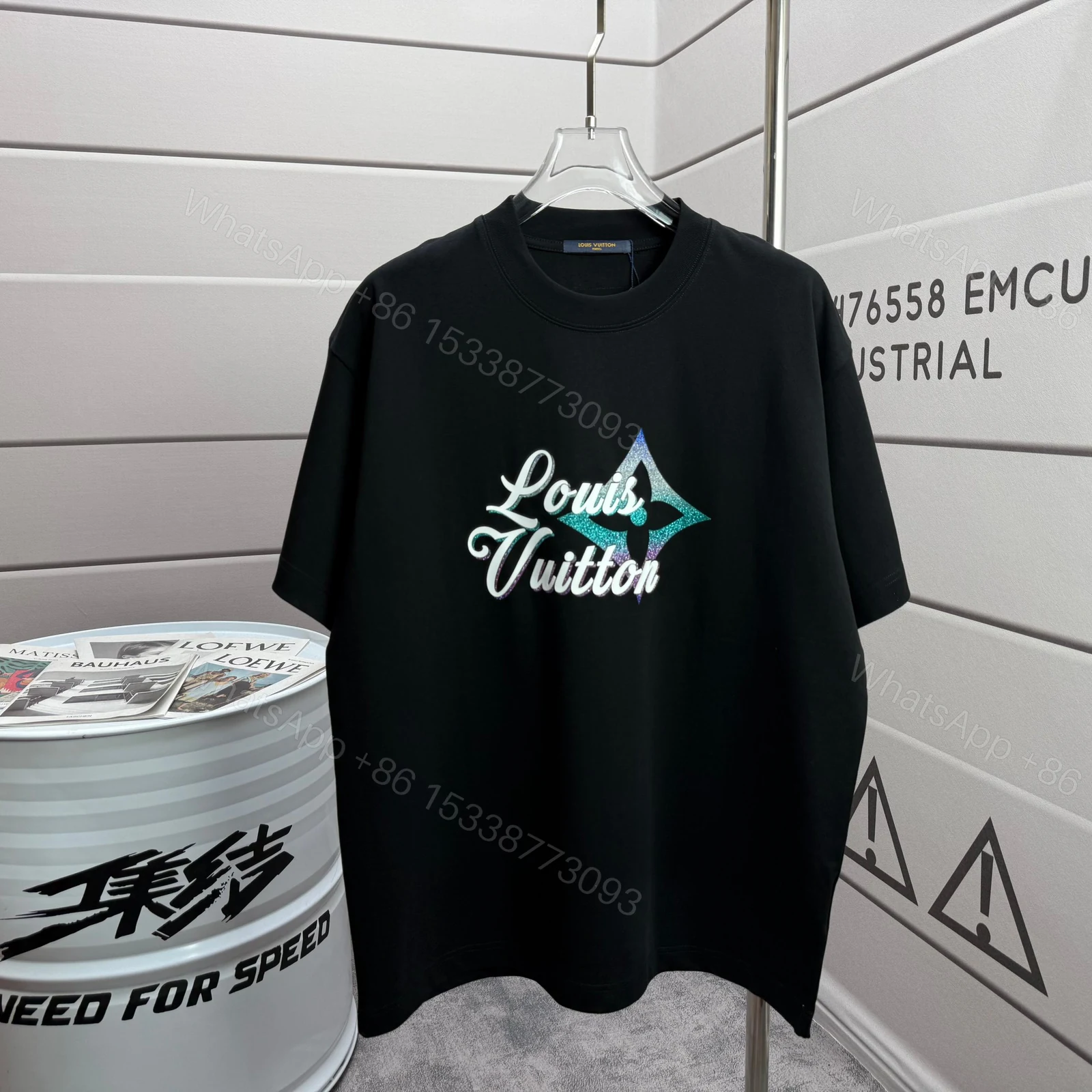 LV A貨 男款 白色字母LOGO短袖T恤 休閒通勤百搭款 — view 1
