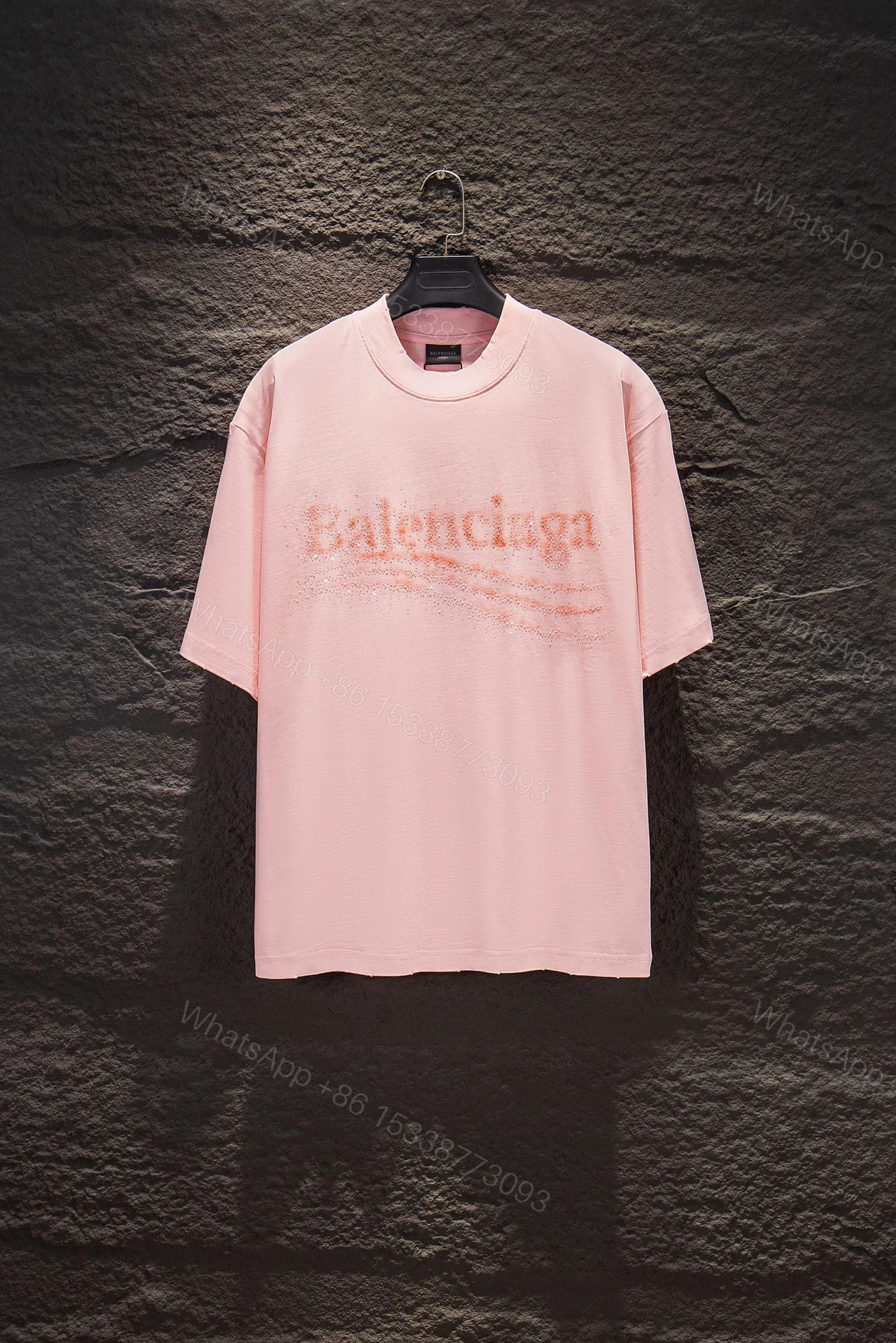 Balenciaga 高仿 男款 水鑽Logo短袖T恤 粉色潮流時尚款 — view 1