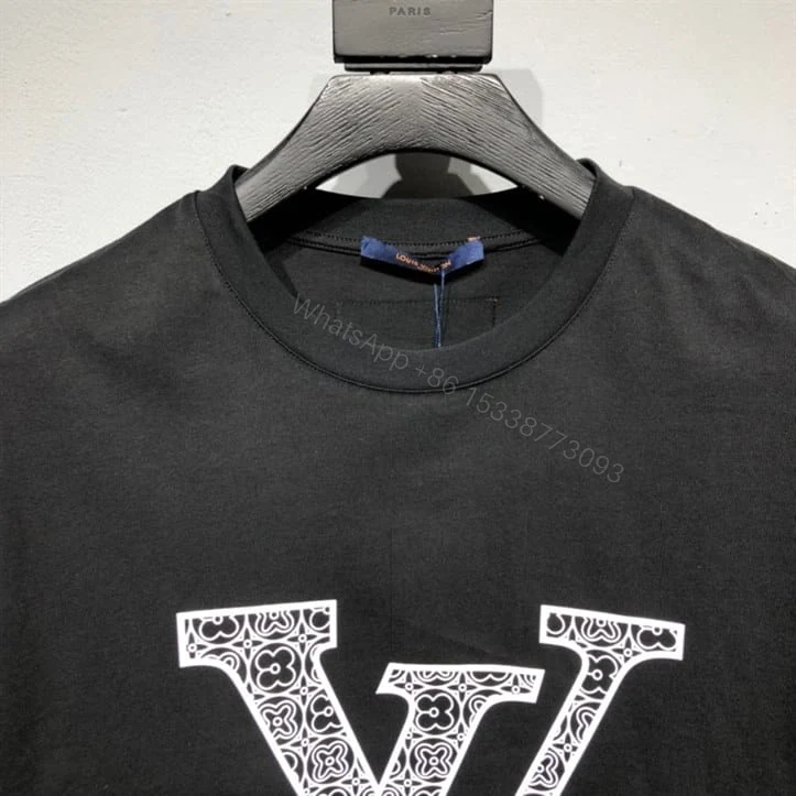 View 5 of LOUIS VUITTON T-SHIRT – LV31