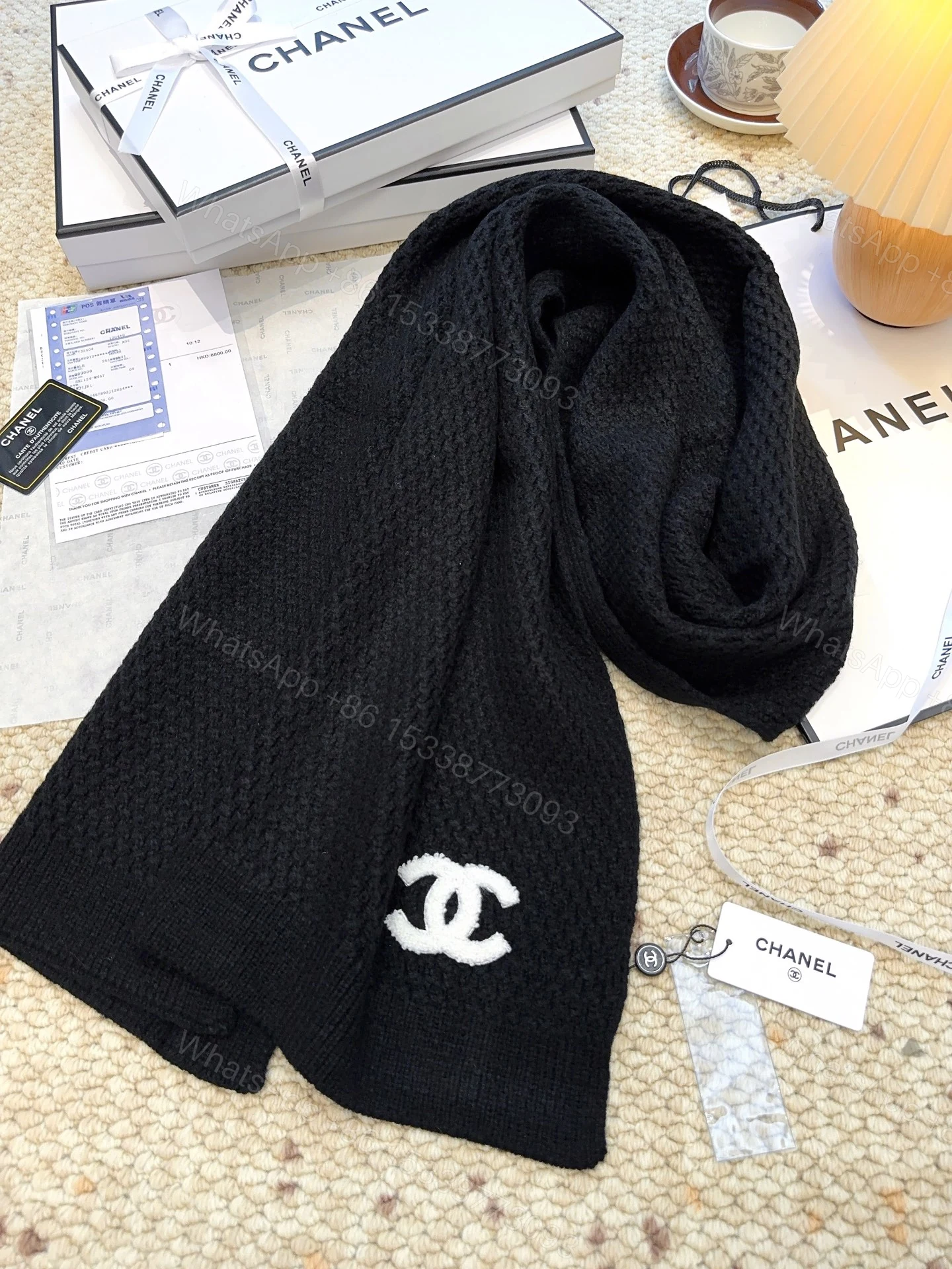 Chanel原單針織圍巾黑底白C刺繡經典極簡百搭風格 — view 1