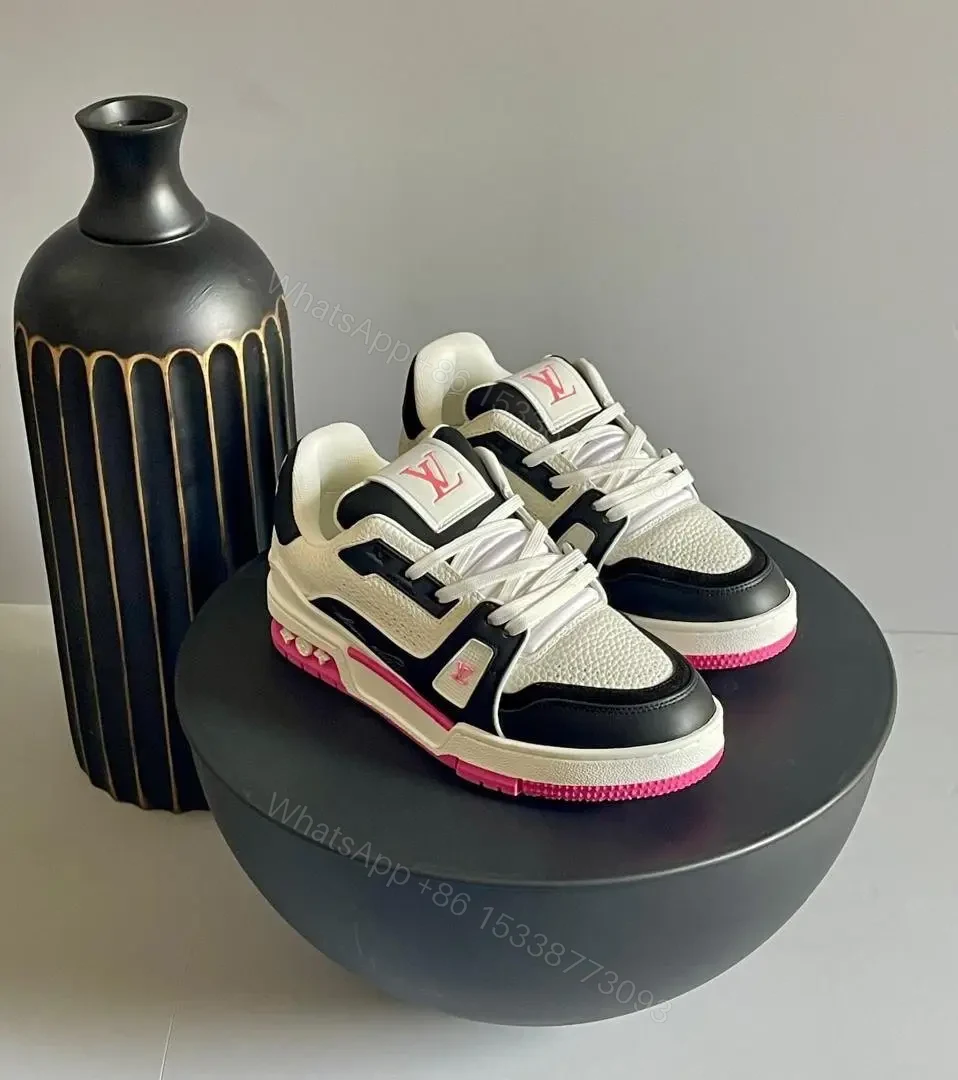 LOUIS VUITTON — view 1