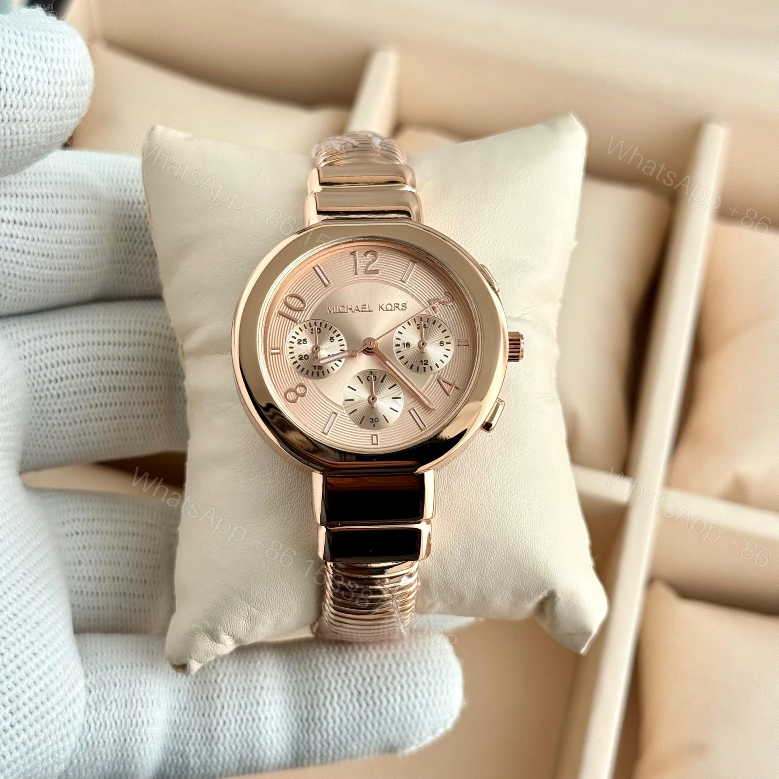 Michael Kors Gramercy Rose Gold Dial Rose Gold Kada Watch Ladies First Copy | 7A Replica — view 1
