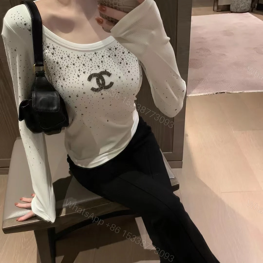 CHANEL — view 1