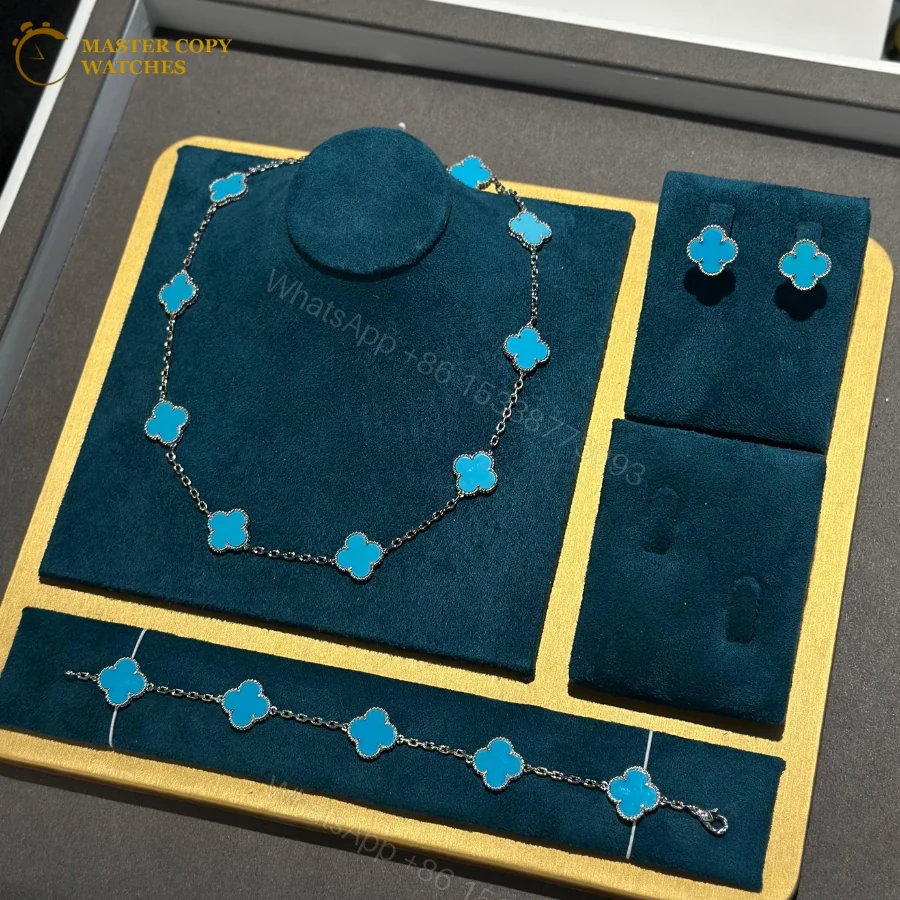 Van Cleef & Arpels Alhambra Necklace — view 1