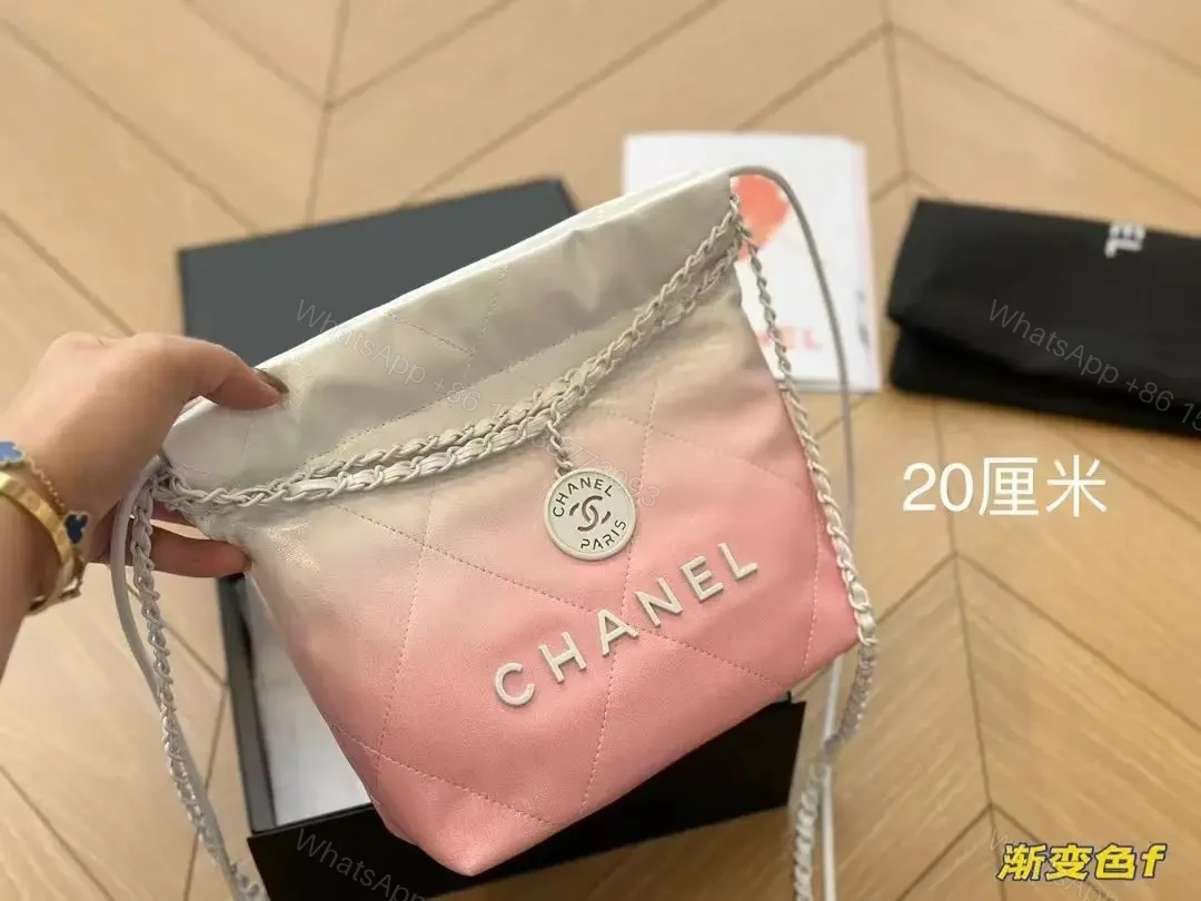 CHANEL — view 1