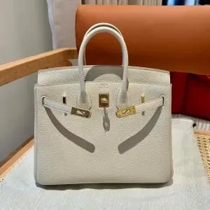 GUCCI — view 1
