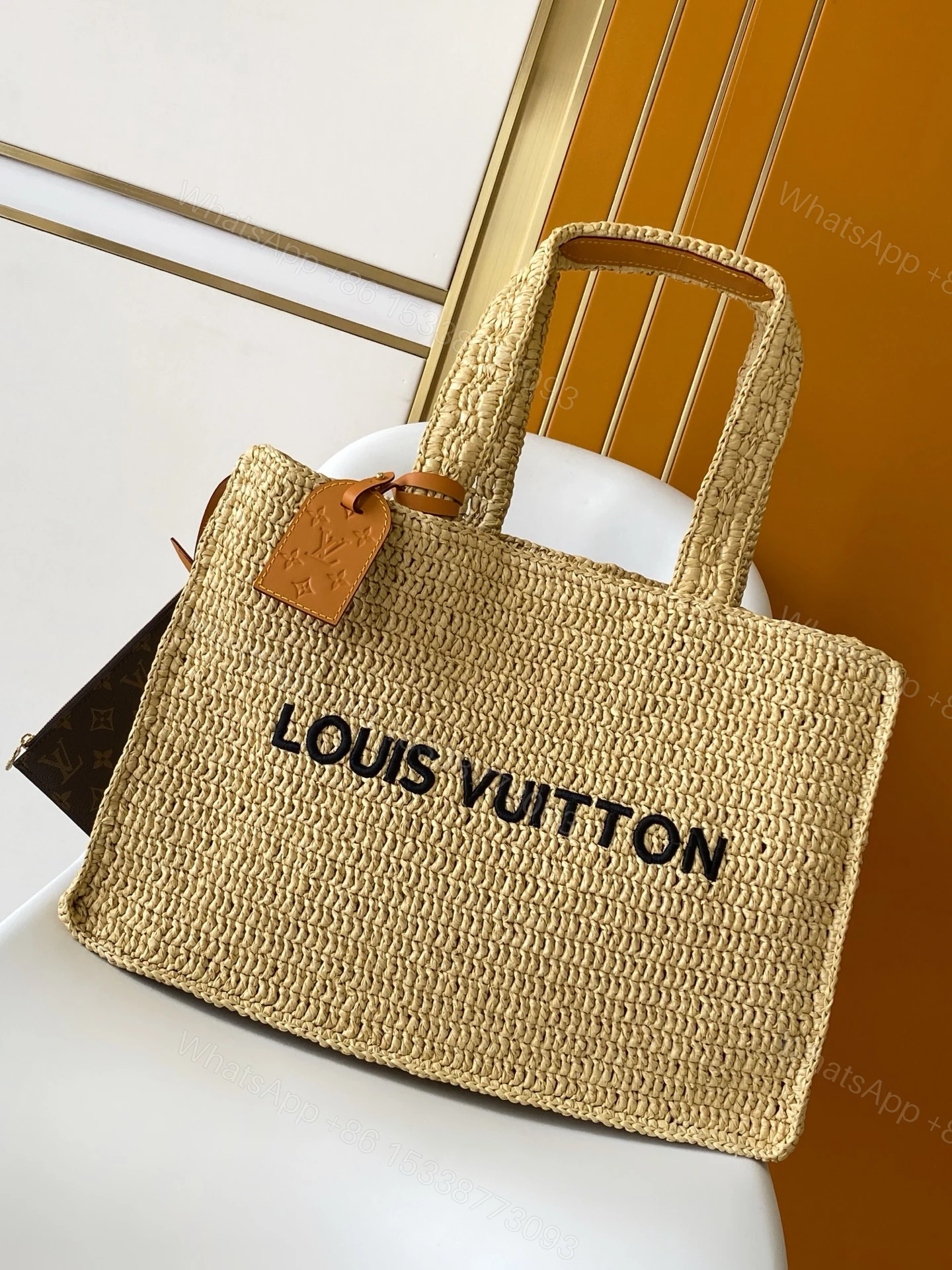 LV 高仿草編托特包 夏日沙灘百搭手提袋 — view 1