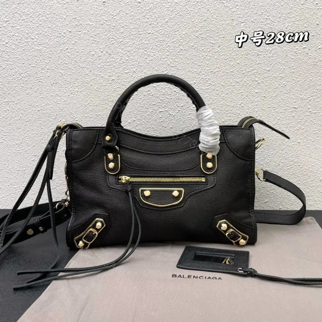 BALENCIAGA — view 1