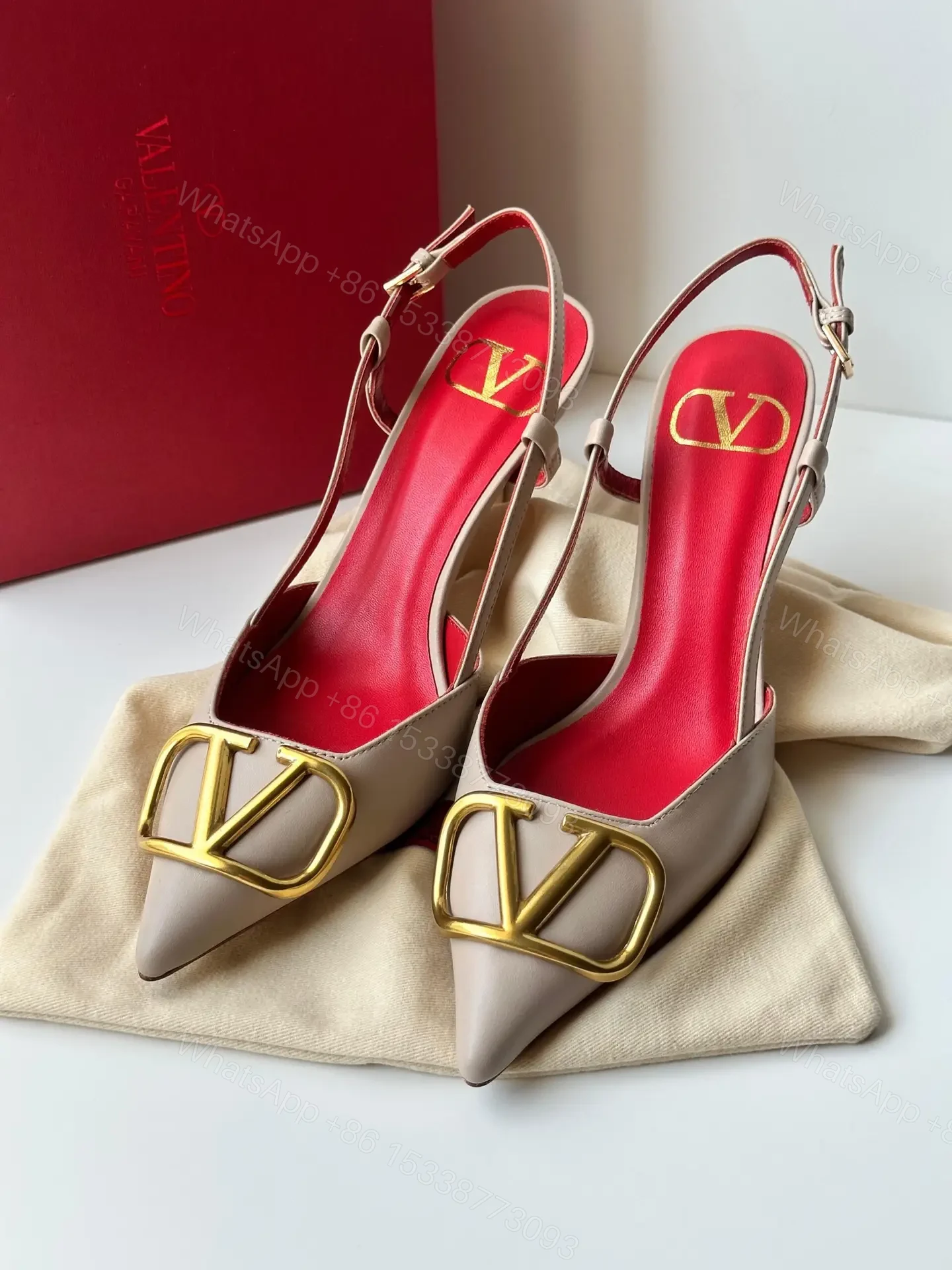 VALENTINO — view 1