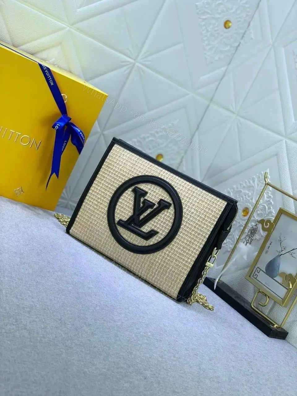 LOUIS VUITTON — view 1
