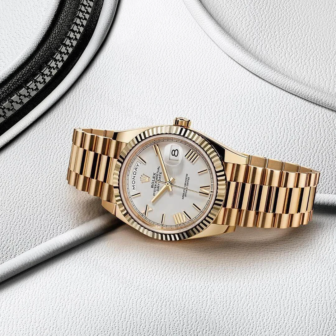 Rolex Oyster Perpetual 40mm — view 1