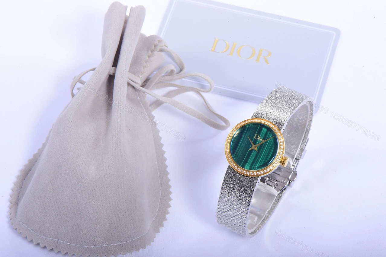 Dior精品仿製孔雀綠面女錶 金框鑽圈配銀色網帶 — view 1