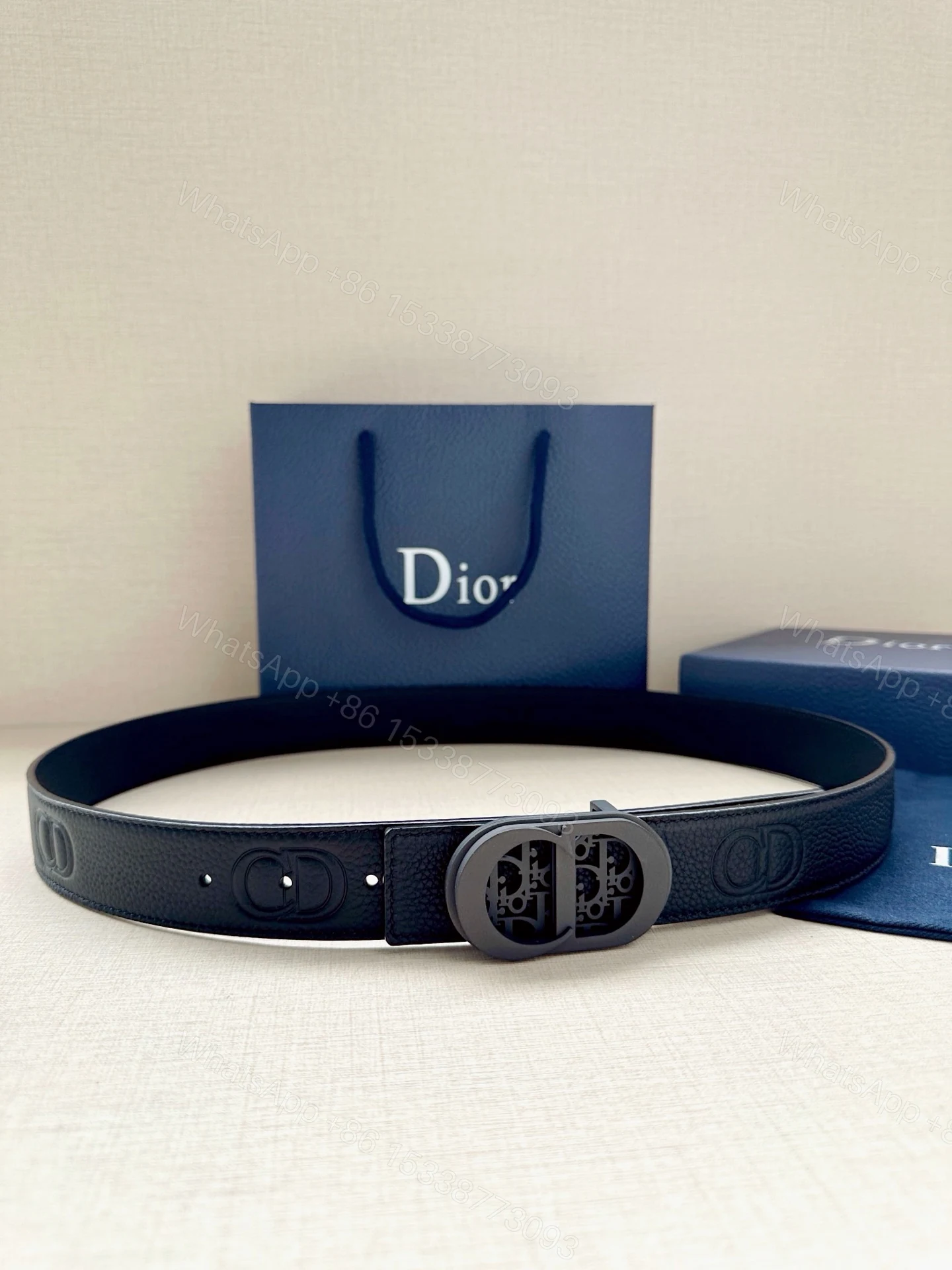 Dior高仿男士CD扣黑色牛皮皮帶低調奢華商務百搭經典款設計 — view 1