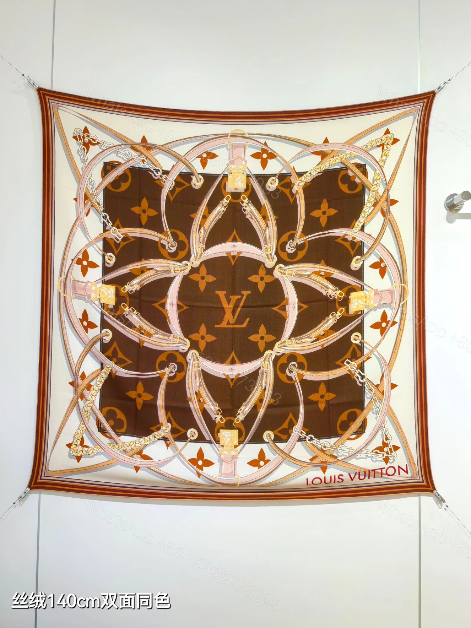 LV 高仿絲巾 140CM 經典鎖鏈印花棕色方巾 — view 1