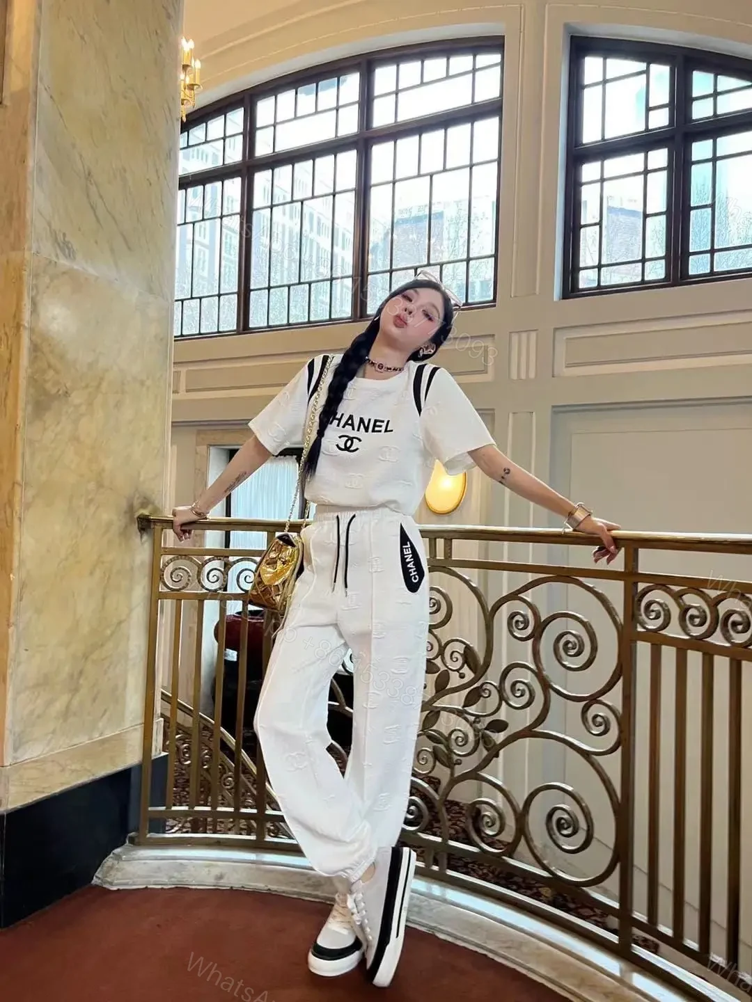 CHANEL — view 1