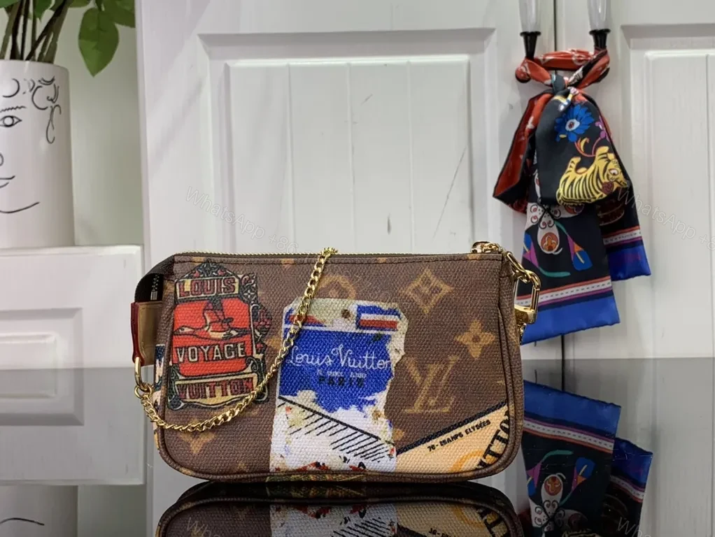 View 7 of Chic Patchwork Crossbody: Designer-Inspired, All-Day Luxury Bag