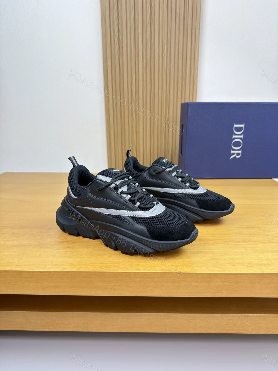 Dior A貨男士黑色網面潮鞋 科技風線條設計 街頭百搭風格 — view 1