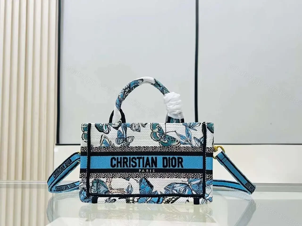 DIOR — view 1