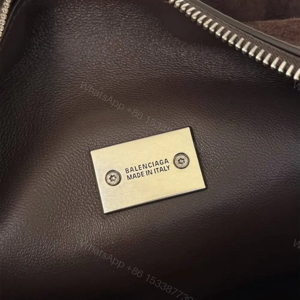 View 6 of 高仿Balenciaga*Rodeo系列G2308麂皮銀扣手袋免檢版
