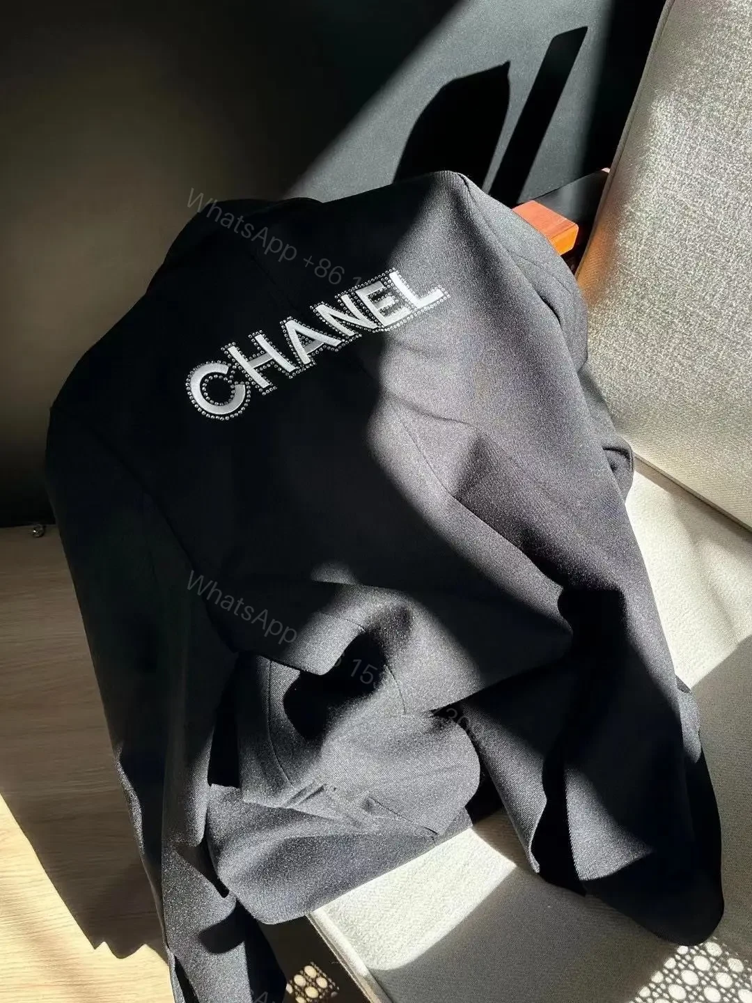 CHANEL — view 1