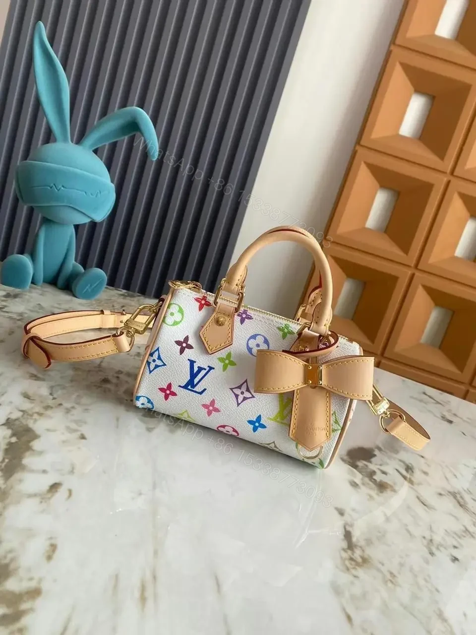 LOUIS VUITTON — view 1