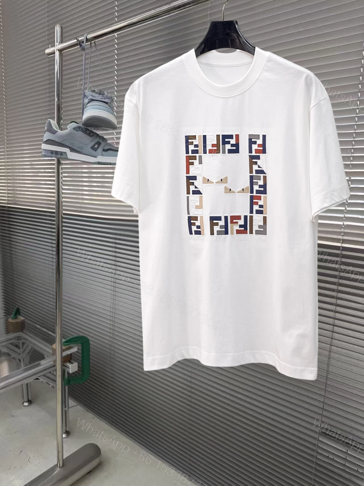 FENDI高仿FF滿版刺繡短袖T恤精品潮流男裝款 — view 1